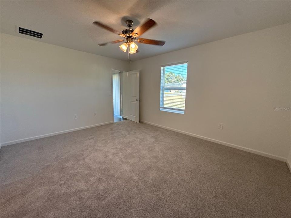 For Rent: $1,695 (3 beds, 2 baths, 1428 Square Feet)