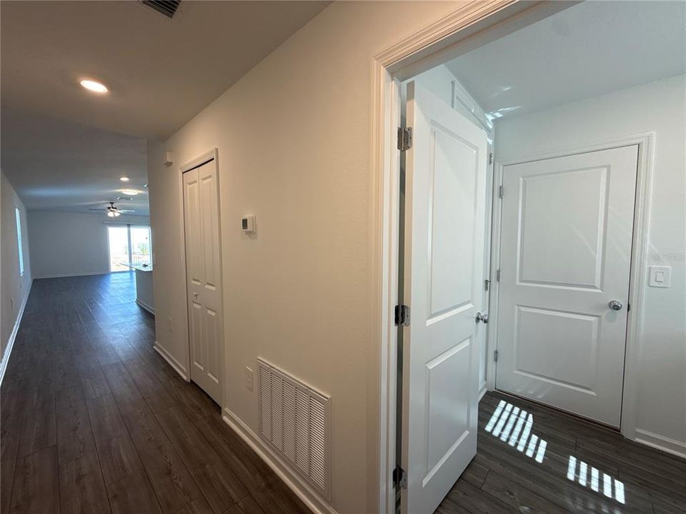 For Rent: $1,695 (3 beds, 2 baths, 1428 Square Feet)