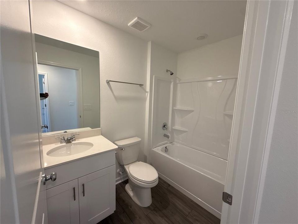 For Rent: $1,695 (3 beds, 2 baths, 1428 Square Feet)