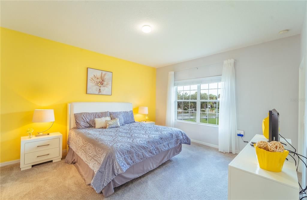 For Rent: $2,500 (3 beds, 2 baths, 1808 Square Feet)