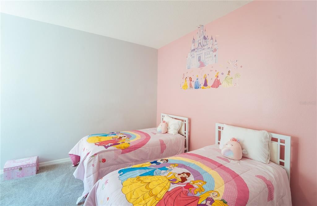 For Rent: $2,500 (3 beds, 2 baths, 1808 Square Feet)