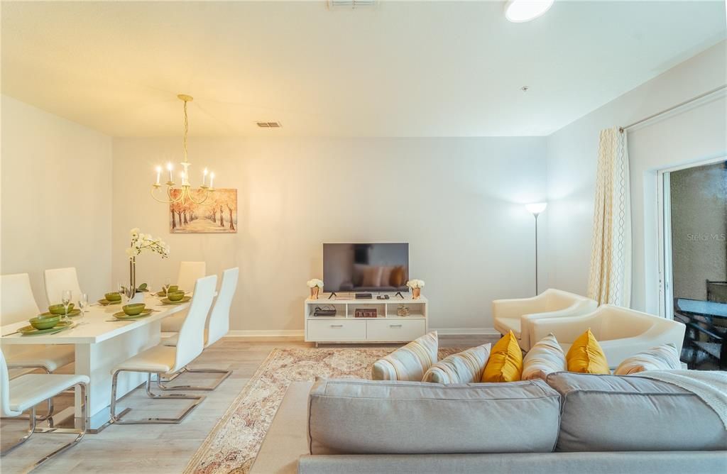 For Rent: $2,500 (3 beds, 2 baths, 1808 Square Feet)