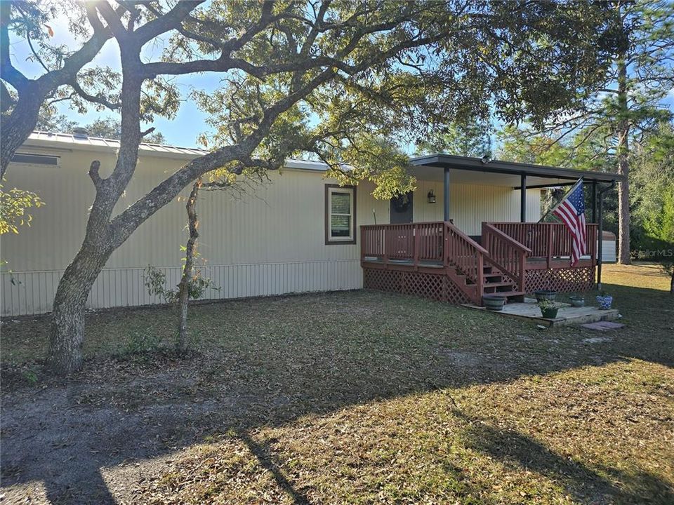 For Sale: $229,900 (2 beds, 2 baths, 924 Square Feet)