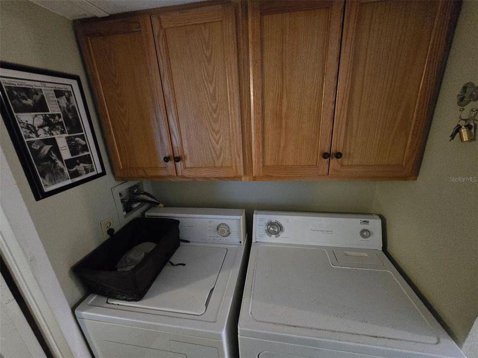 For Sale: $229,900 (2 beds, 2 baths, 924 Square Feet)