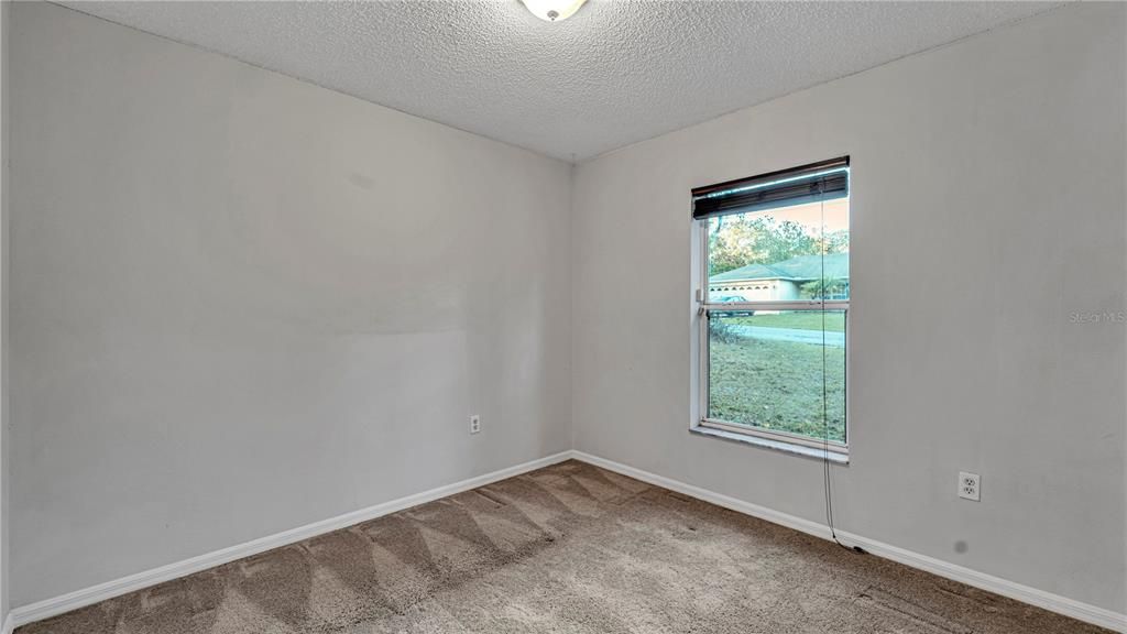 For Sale: $275,000 (3 beds, 2 baths, 1137 Square Feet)