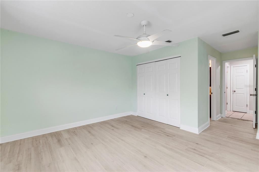 For Sale: $550,000 (3 beds, 2 baths, 1668 Square Feet)