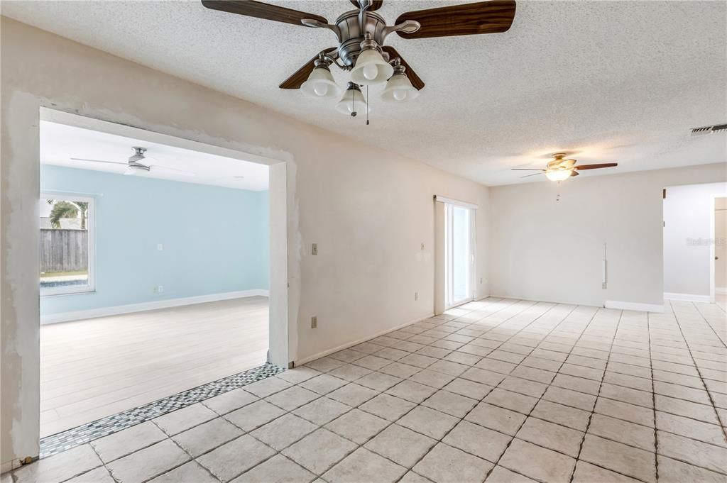 For Sale: $550,000 (3 beds, 2 baths, 1668 Square Feet)