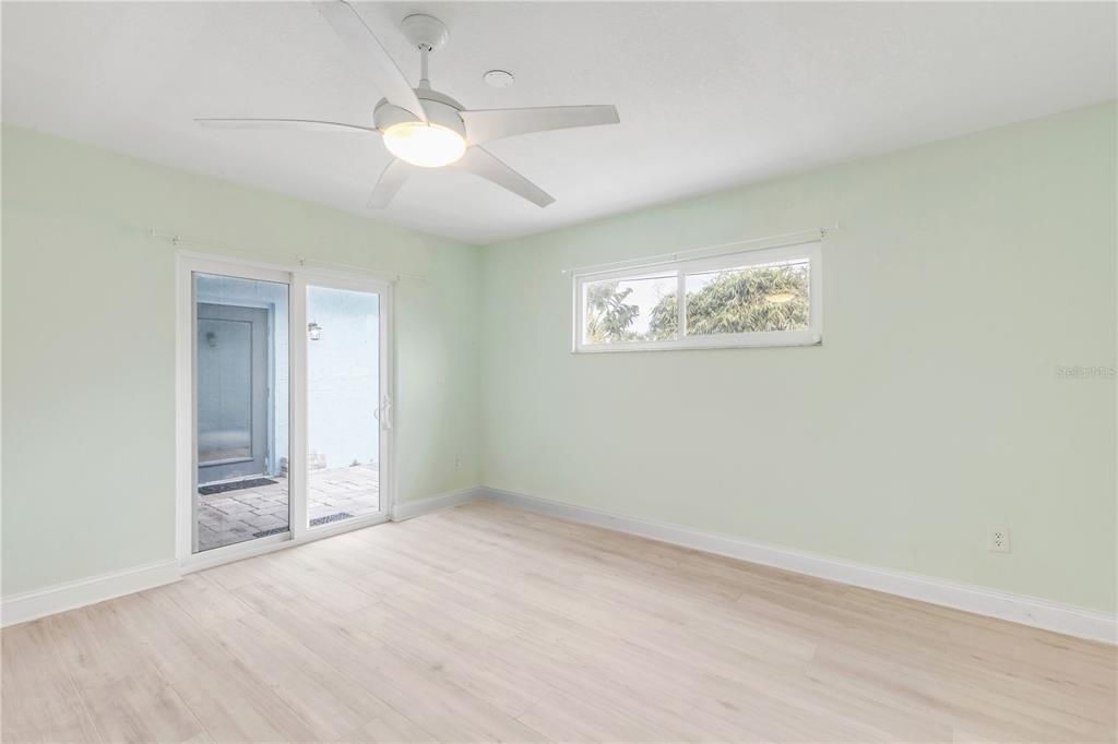 For Sale: $550,000 (3 beds, 2 baths, 1668 Square Feet)