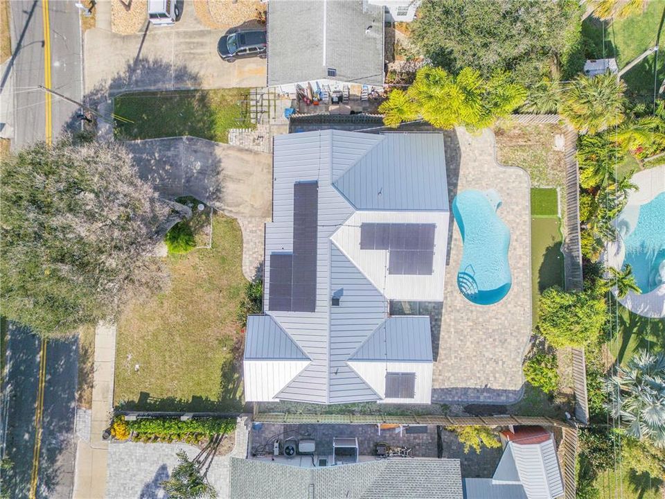 For Sale: $550,000 (3 beds, 2 baths, 1668 Square Feet)