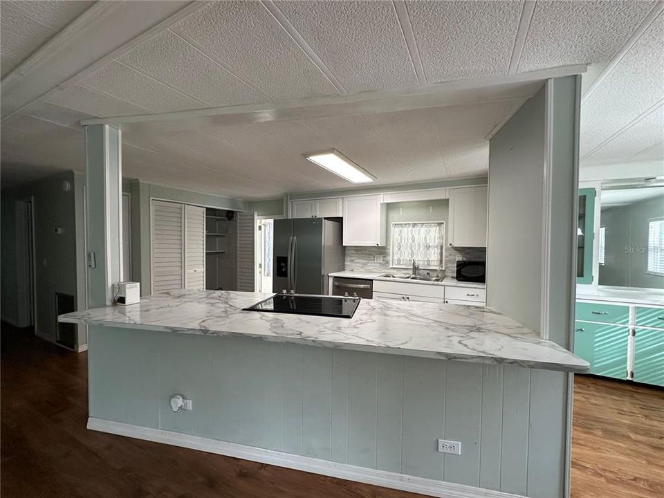 For Sale: $199,000 (2 beds, 2 baths, 1152 Square Feet)