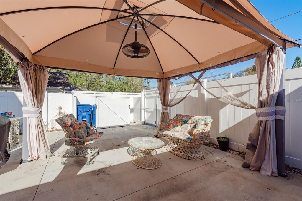 В аренду: $2,495 (2 спален, 2 ванн, 1700 Квадратных фут)