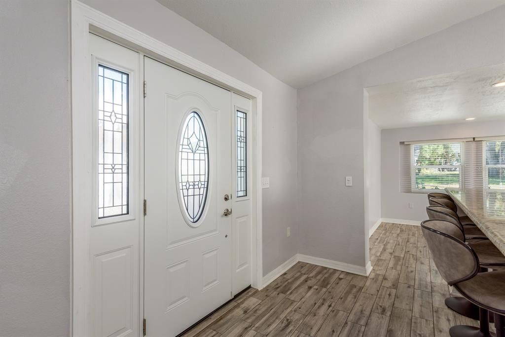 В аренду: $2,495 (2 спален, 2 ванн, 1700 Квадратных фут)