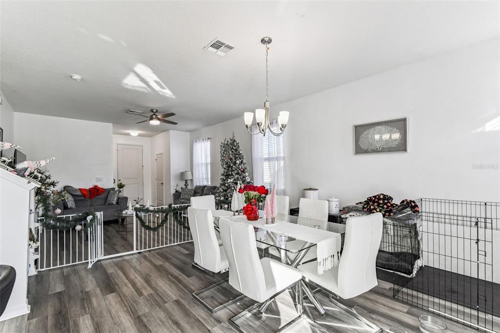 For Sale: $410,000 (4 beds, 2 baths, 2185 Square Feet)