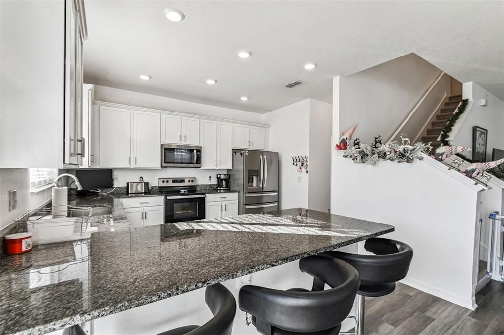 For Sale: $410,000 (4 beds, 2 baths, 2185 Square Feet)