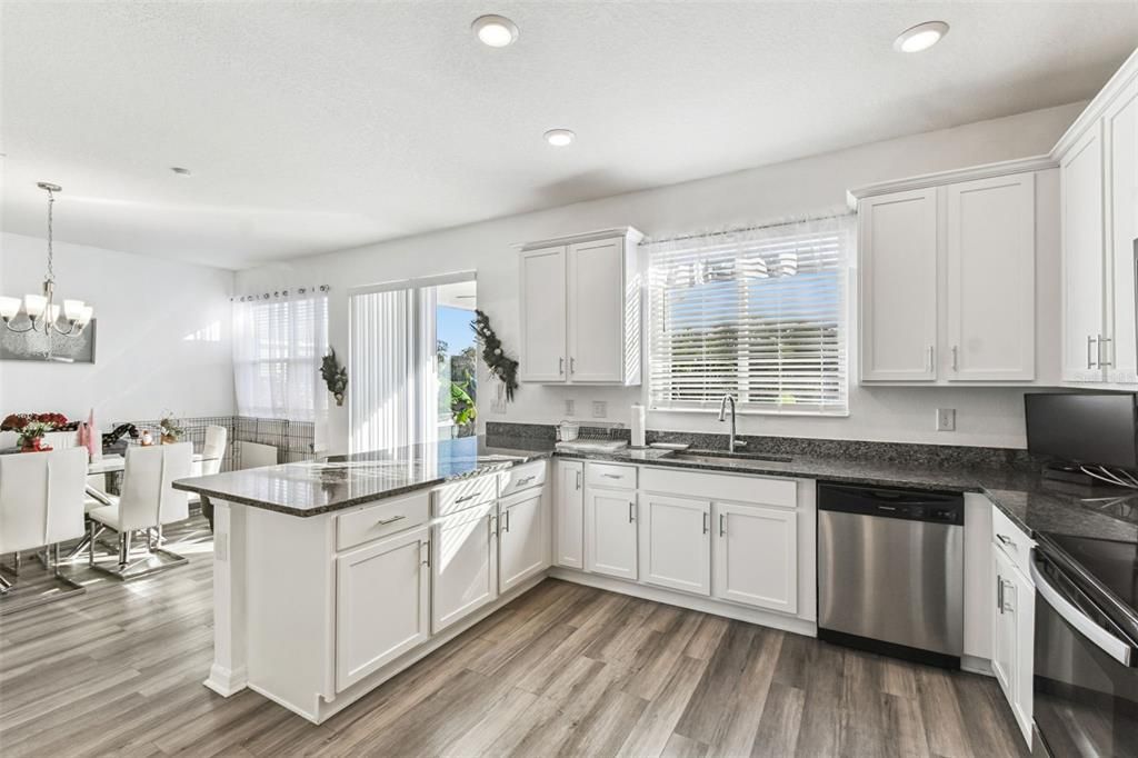 For Sale: $410,000 (4 beds, 2 baths, 2185 Square Feet)