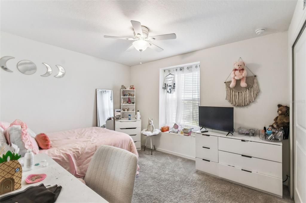 For Sale: $410,000 (4 beds, 2 baths, 2185 Square Feet)