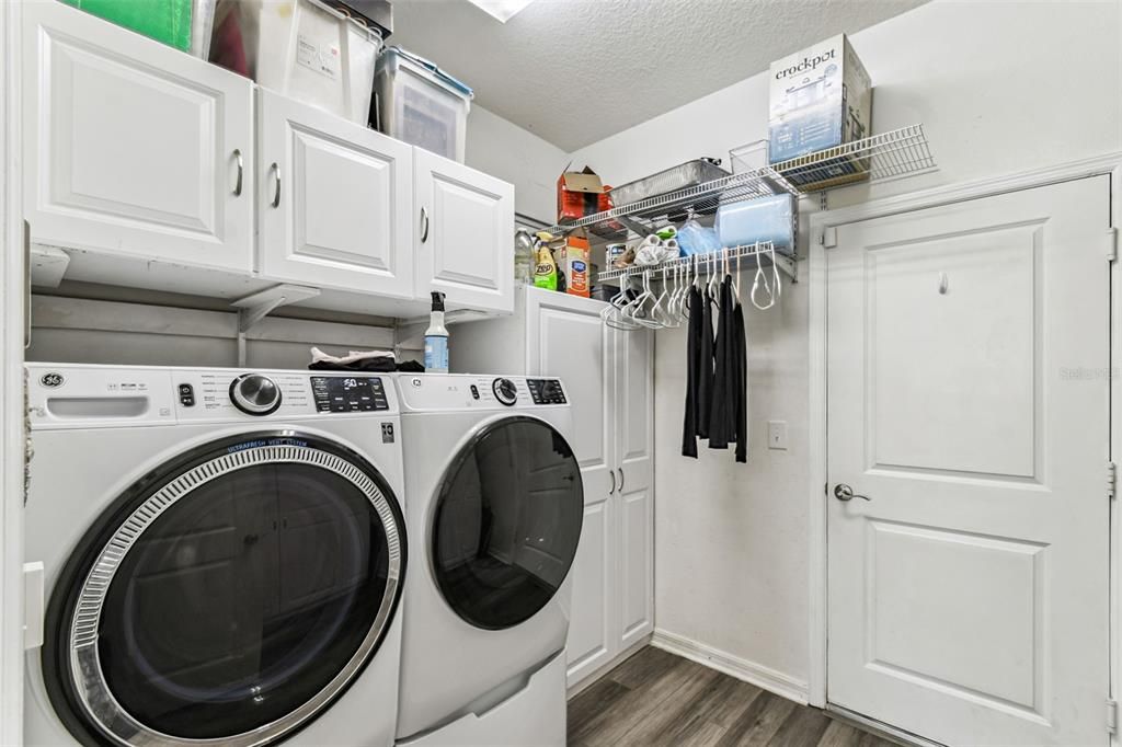 For Sale: $410,000 (4 beds, 2 baths, 2185 Square Feet)