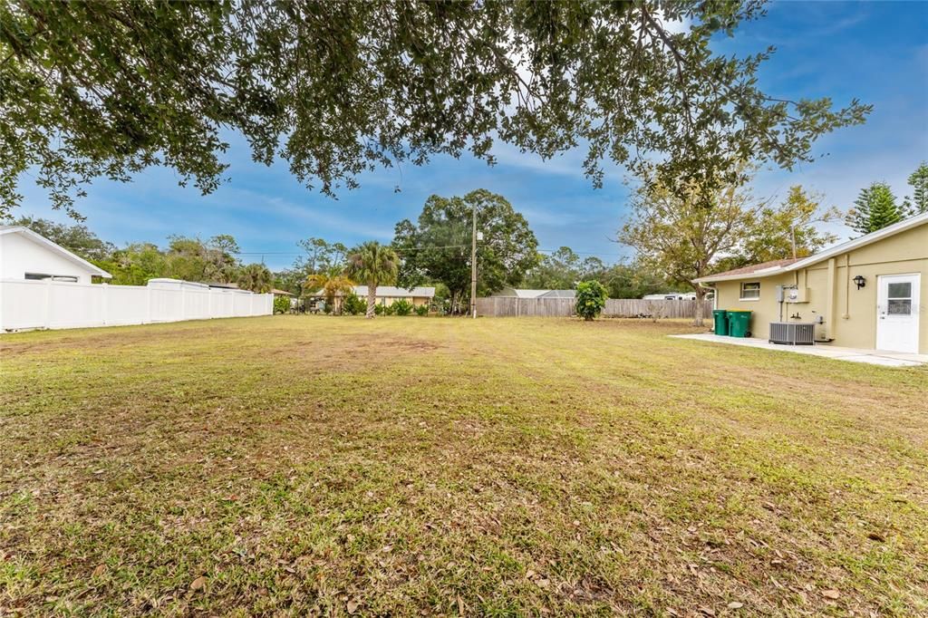 На продажу: $299,000 (3 спален, 2 ванн, 1663 Квадратных фут)