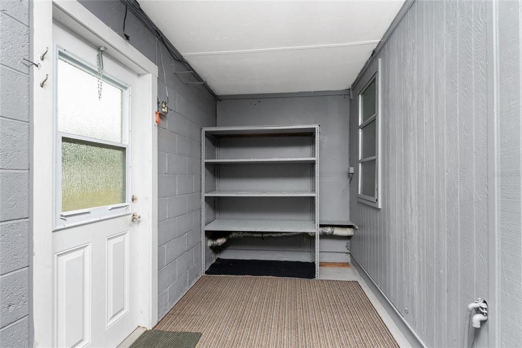 На продажу: $299,000 (3 спален, 2 ванн, 1663 Квадратных фут)