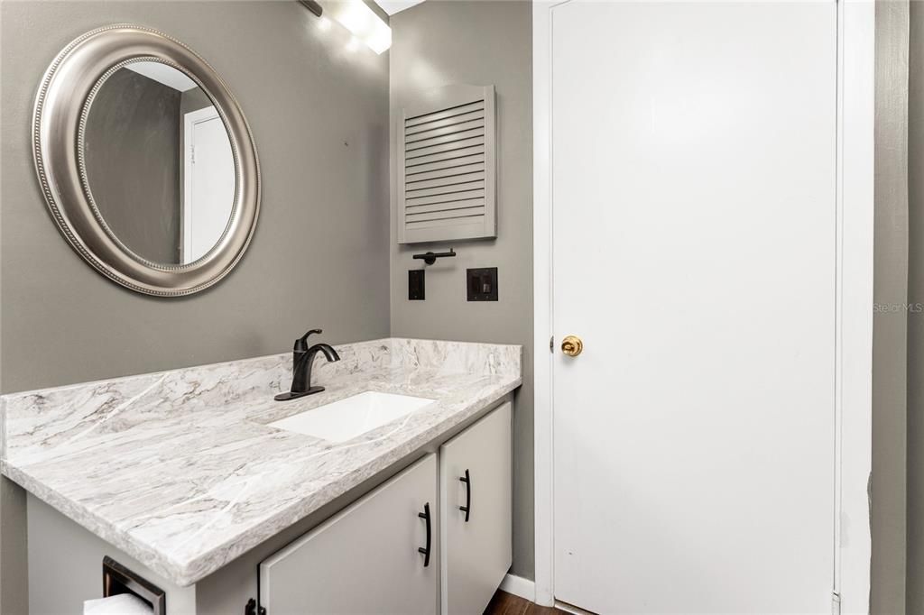 На продажу: $299,000 (3 спален, 2 ванн, 1663 Квадратных фут)