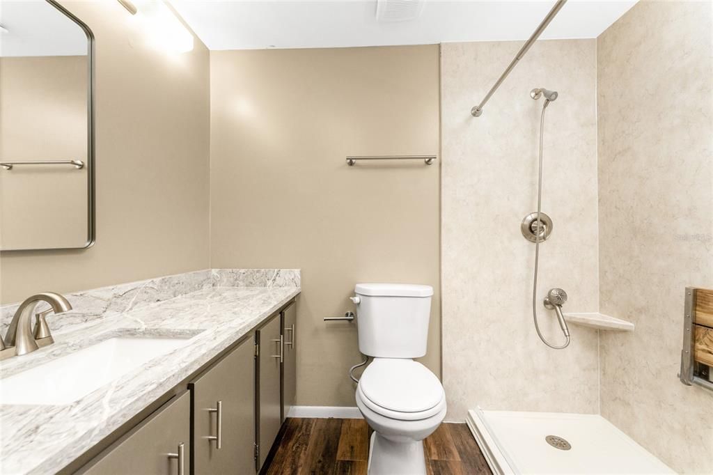 На продажу: $299,000 (3 спален, 2 ванн, 1663 Квадратных фут)