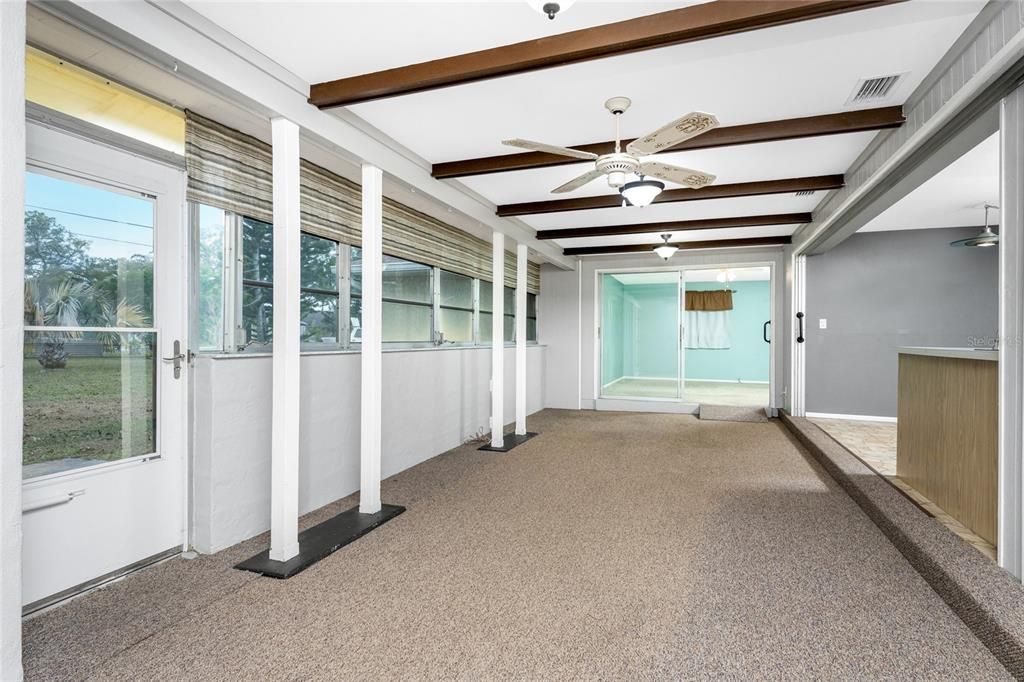 На продажу: $299,000 (3 спален, 2 ванн, 1663 Квадратных фут)