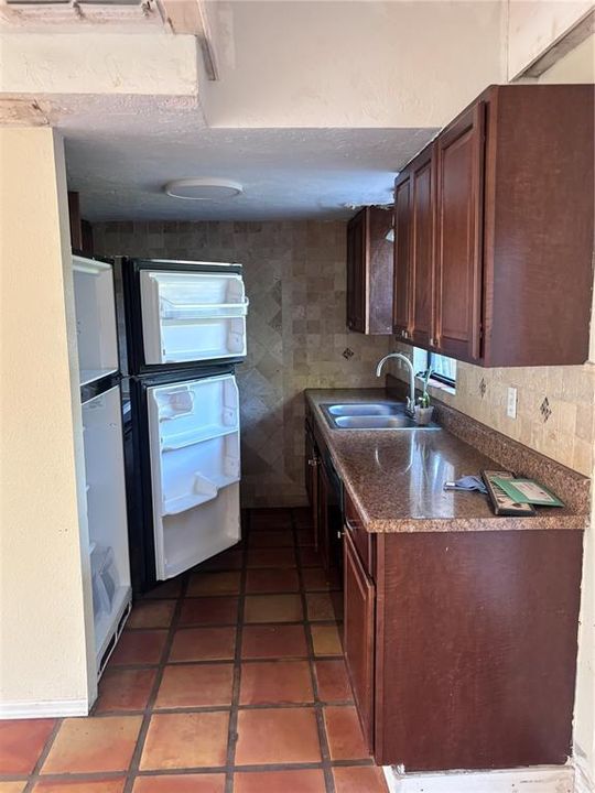 For Sale: $175,000 (2 beds, 2 baths, 928 Square Feet)