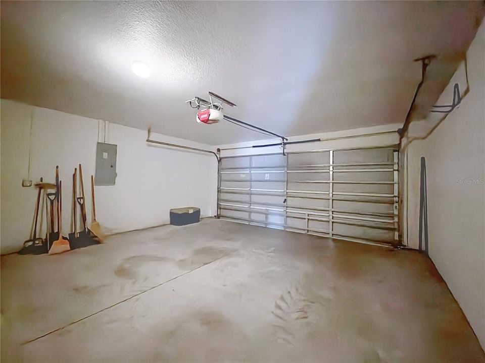 For Sale: $254,000 (3 beds, 2 baths, 1362 Square Feet)