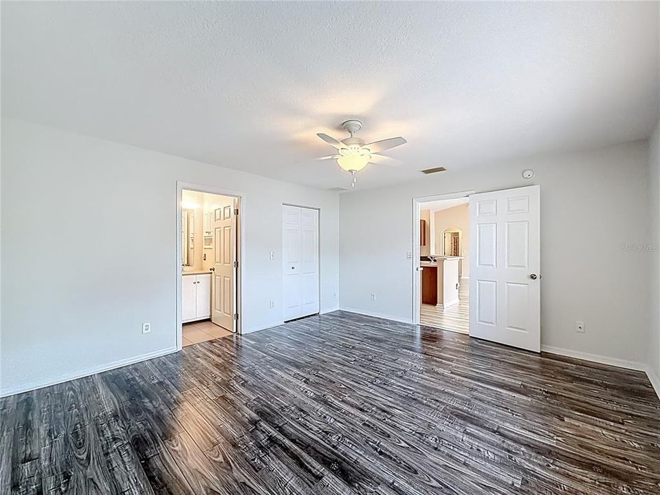 For Sale: $254,000 (3 beds, 2 baths, 1362 Square Feet)