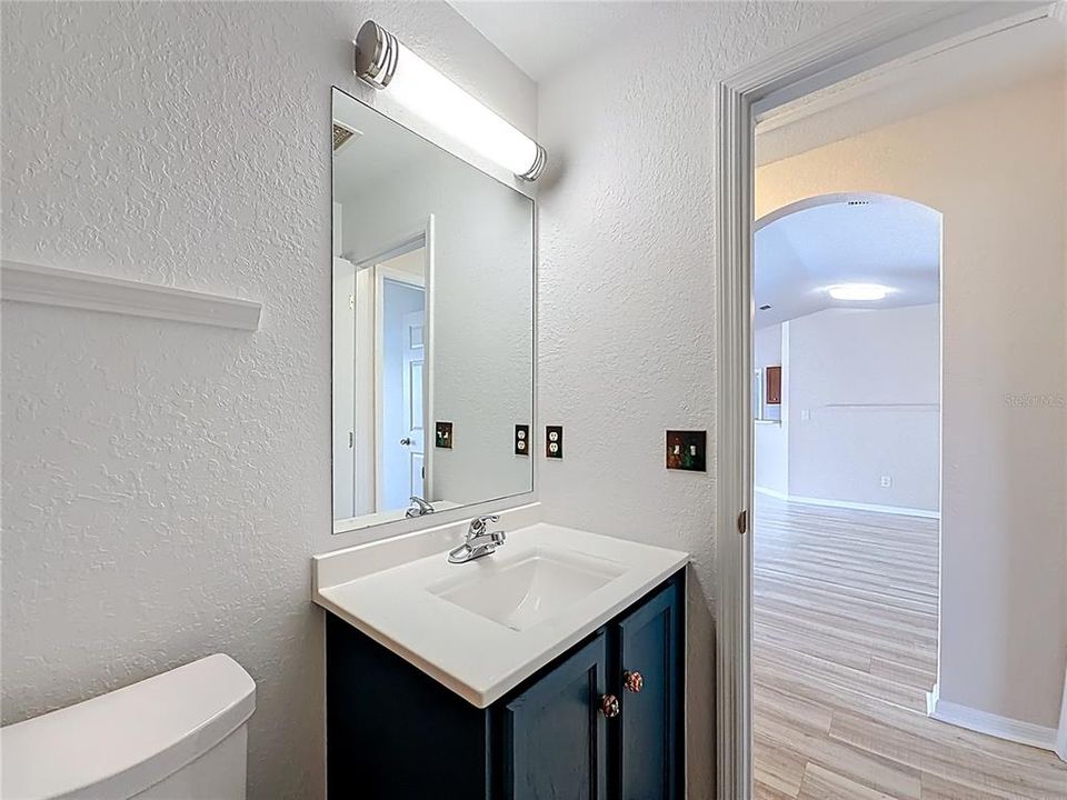 For Sale: $254,000 (3 beds, 2 baths, 1362 Square Feet)