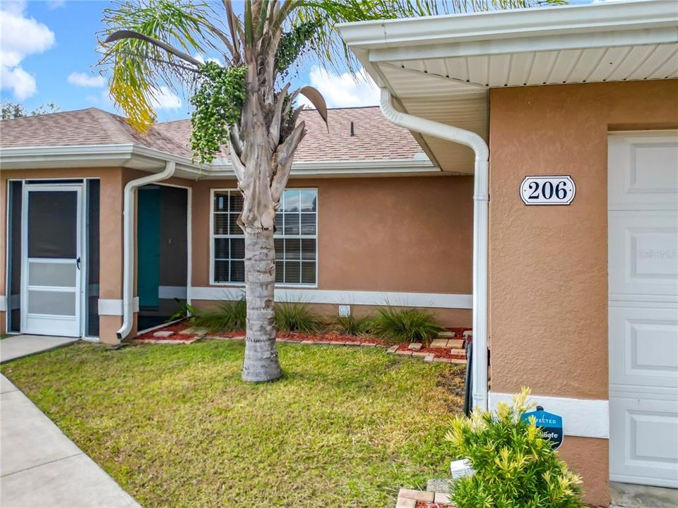 For Sale: $254,000 (3 beds, 2 baths, 1362 Square Feet)