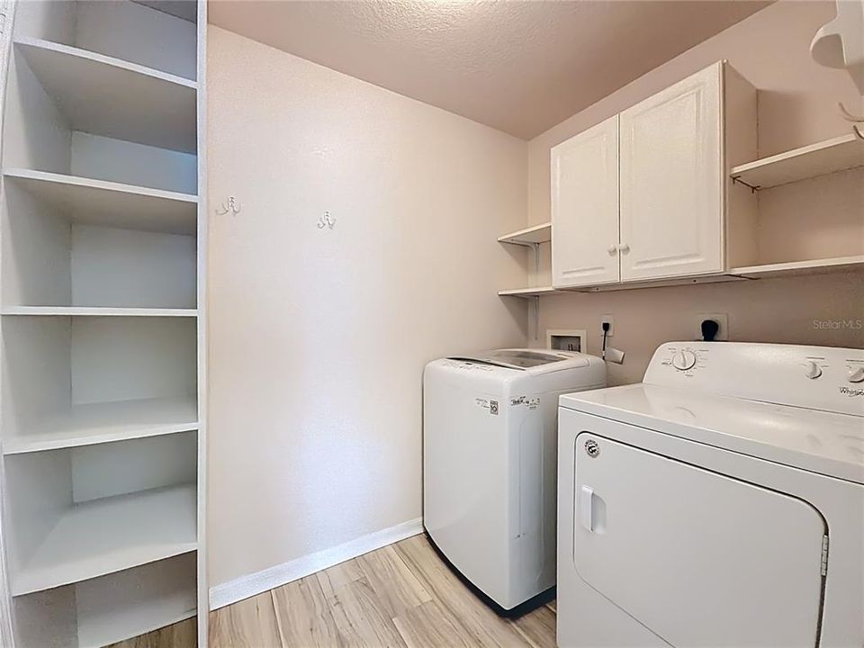 For Sale: $254,000 (3 beds, 2 baths, 1362 Square Feet)