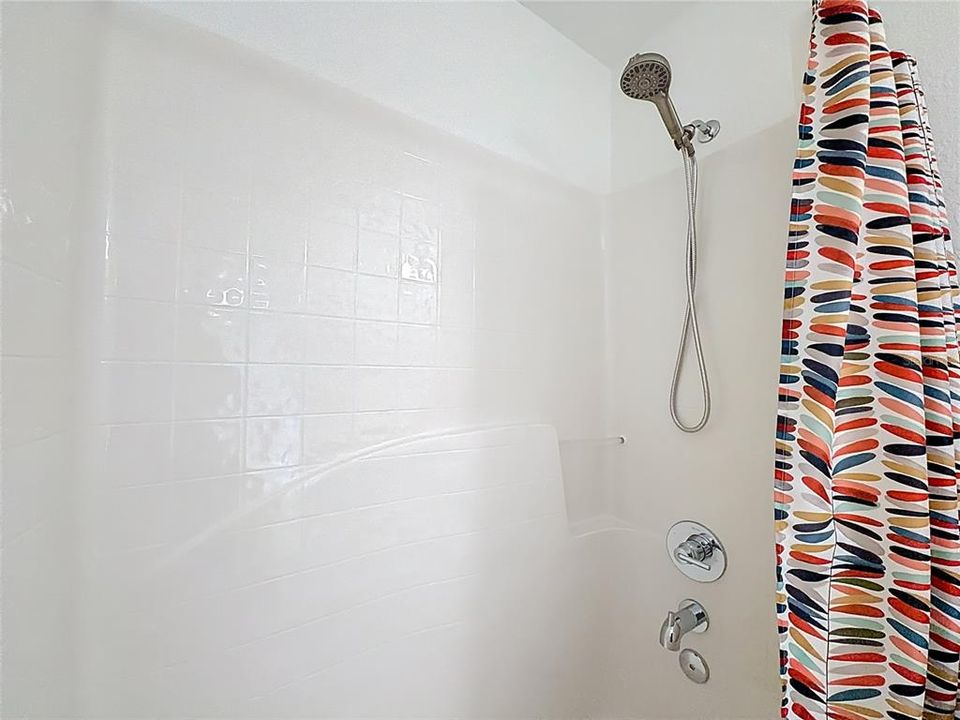 For Sale: $254,000 (3 beds, 2 baths, 1362 Square Feet)