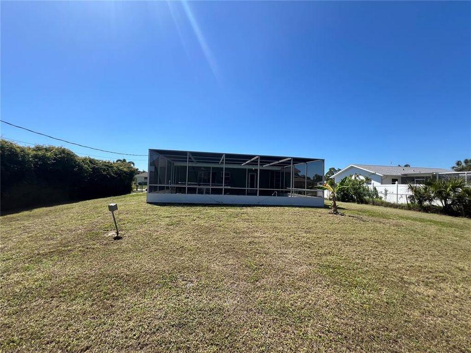 出租: $1,800 (2 贝兹, 2 浴室, 956 平方英尺)