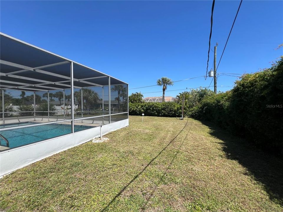 出租: $1,800 (2 贝兹, 2 浴室, 956 平方英尺)