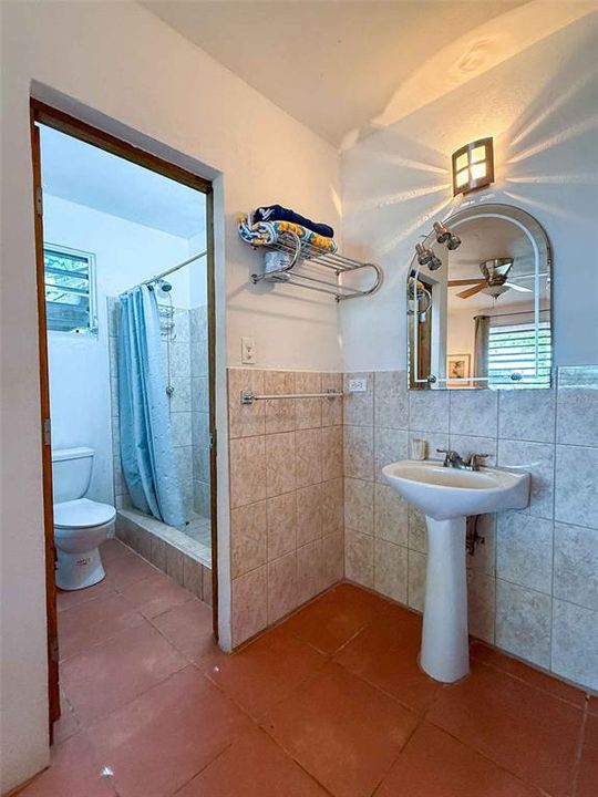 For Sale: $795,000 (4 beds, 4 baths, 1316 Square Feet)