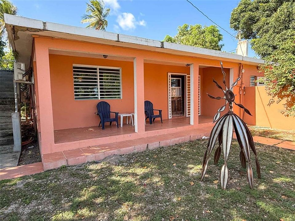 For Sale: $795,000 (4 beds, 4 baths, 1316 Square Feet)