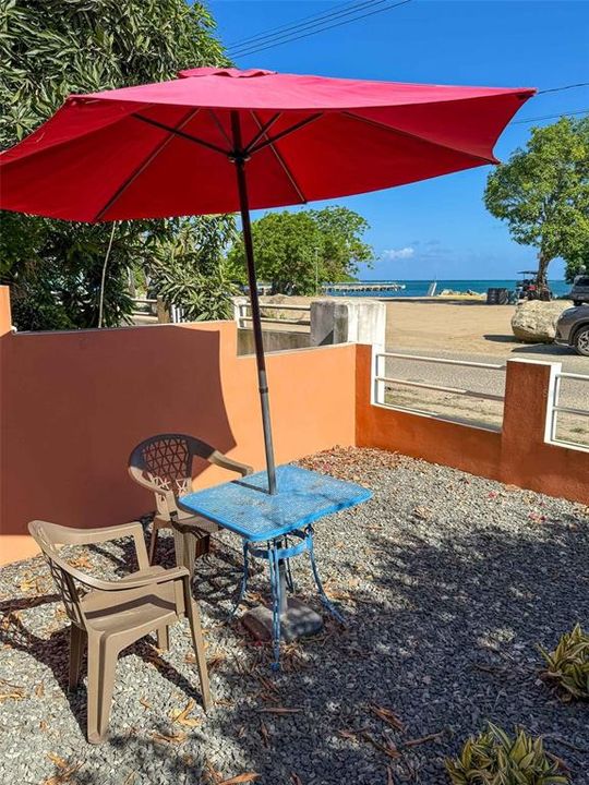 For Sale: $795,000 (4 beds, 4 baths, 1316 Square Feet)