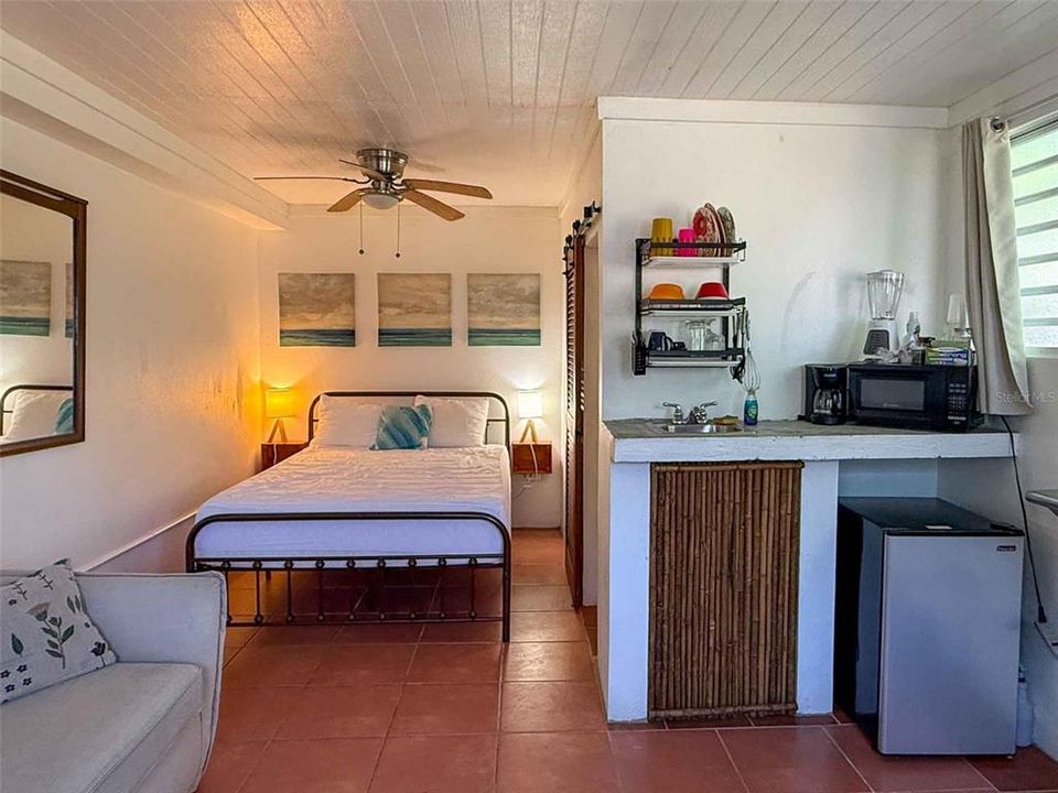 For Sale: $795,000 (4 beds, 4 baths, 1316 Square Feet)