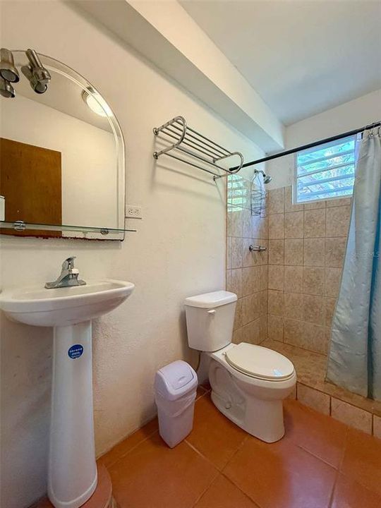 For Sale: $795,000 (4 beds, 4 baths, 1316 Square Feet)