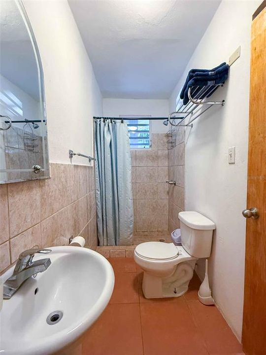 For Sale: $795,000 (4 beds, 4 baths, 1316 Square Feet)