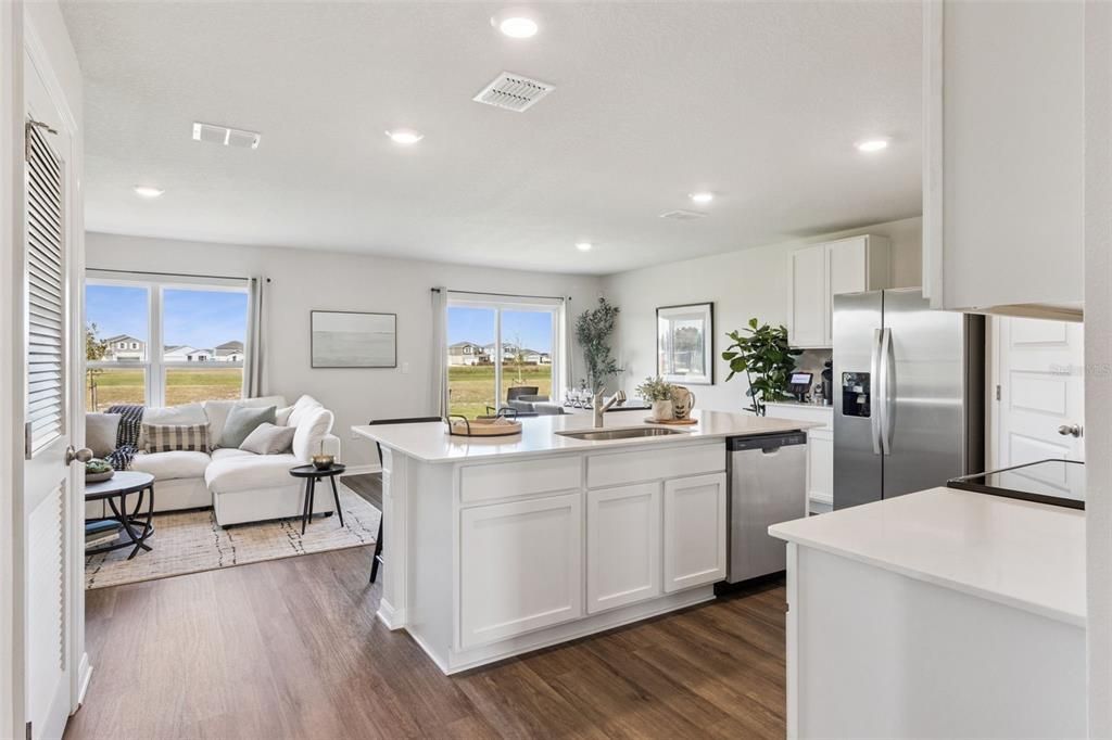 待售: $296,490 (4 贝兹, 2 浴室, 1498 平方英尺)