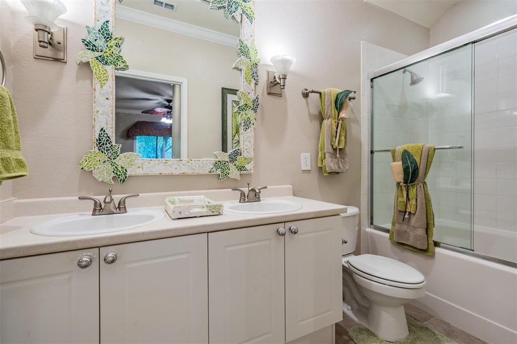 待售: $379,900 (3 贝兹, 2 浴室, 1430 平方英尺)