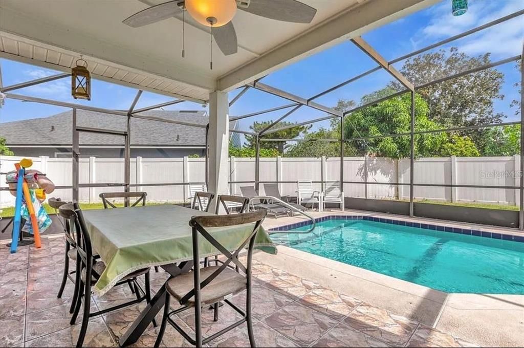 For Rent: $2,800 (3 beds, 2 baths, 1565 Square Feet)