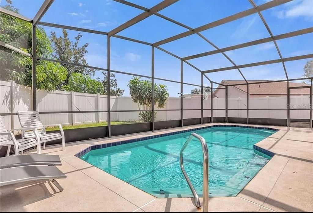 For Rent: $2,800 (3 beds, 2 baths, 1565 Square Feet)