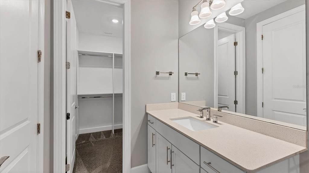 En Venta: $1,545,000 (6 camas, 5 baños, 5323 Pies cuadrados)