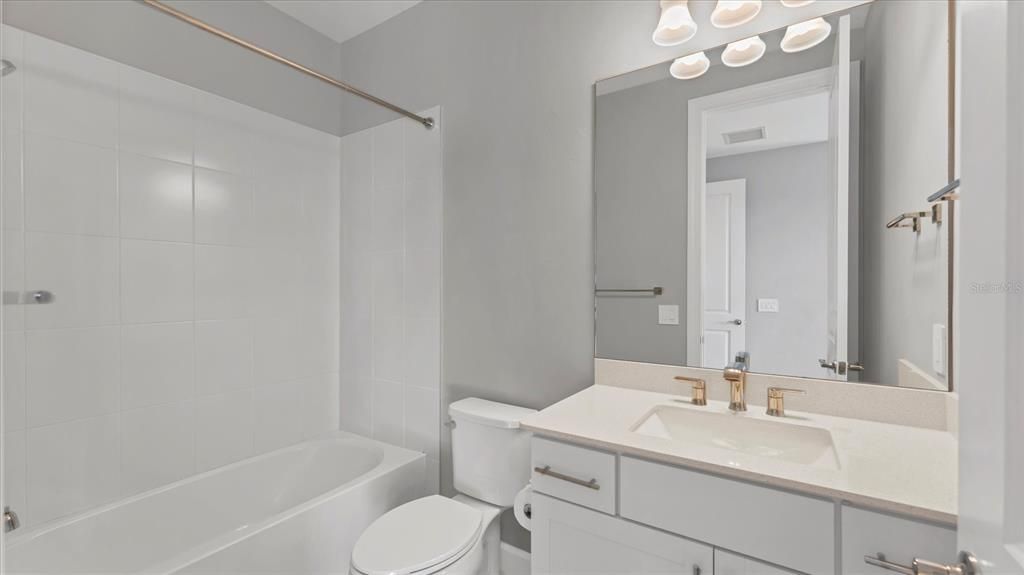 En Venta: $1,545,000 (6 camas, 5 baños, 5323 Pies cuadrados)