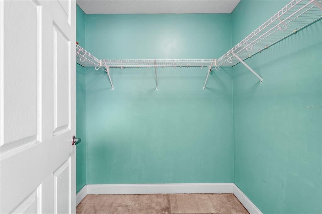 For Sale: $300,000 (3 beds, 2 baths, 1435 Square Feet)