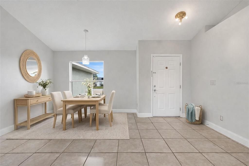 For Sale: $300,000 (3 beds, 2 baths, 1435 Square Feet)