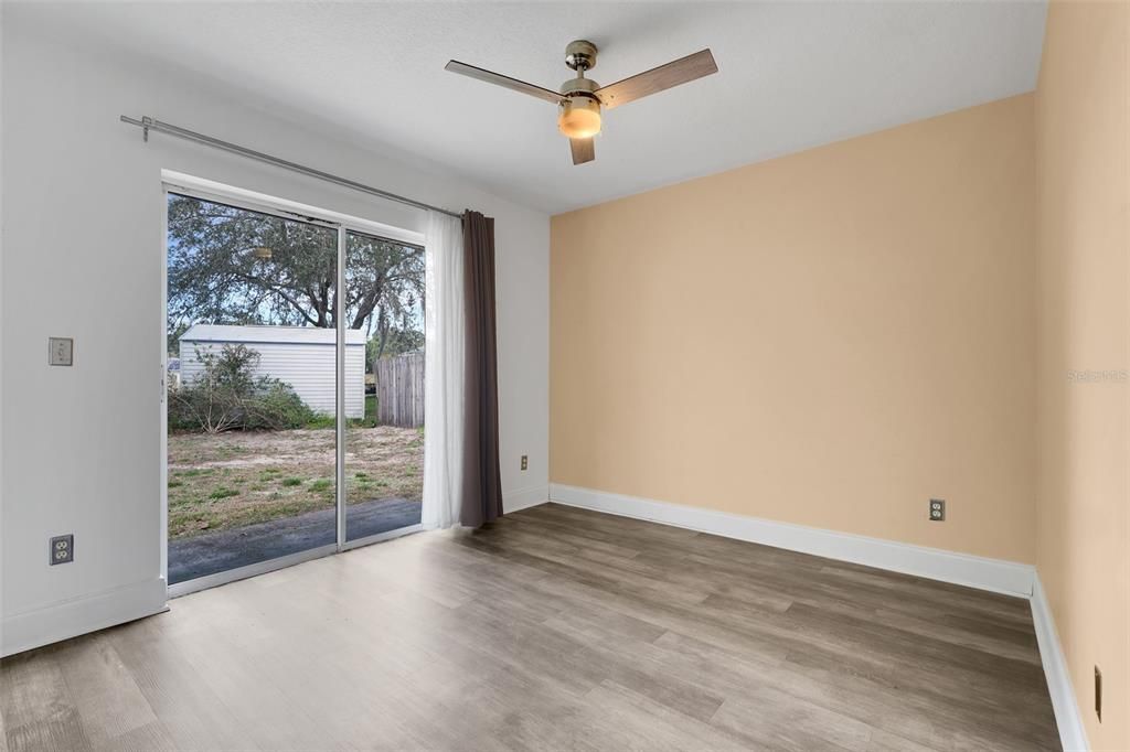 For Sale: $300,000 (3 beds, 2 baths, 1435 Square Feet)